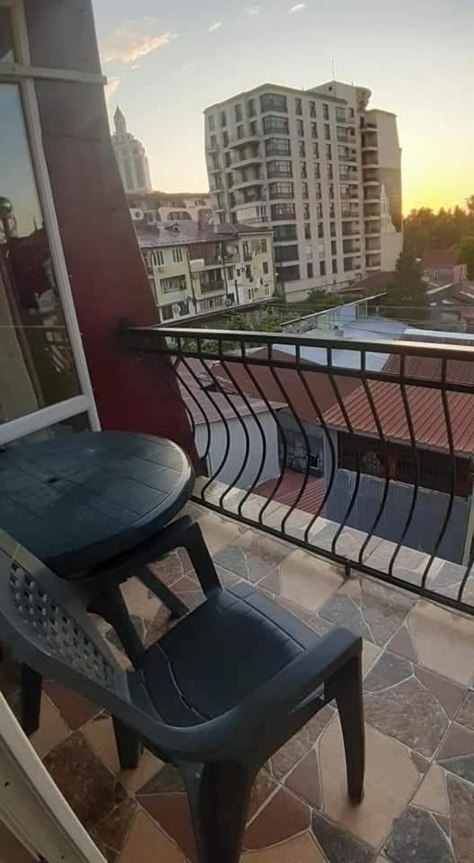 Квартира У Старого Бульвара Batumi Bagian luar foto